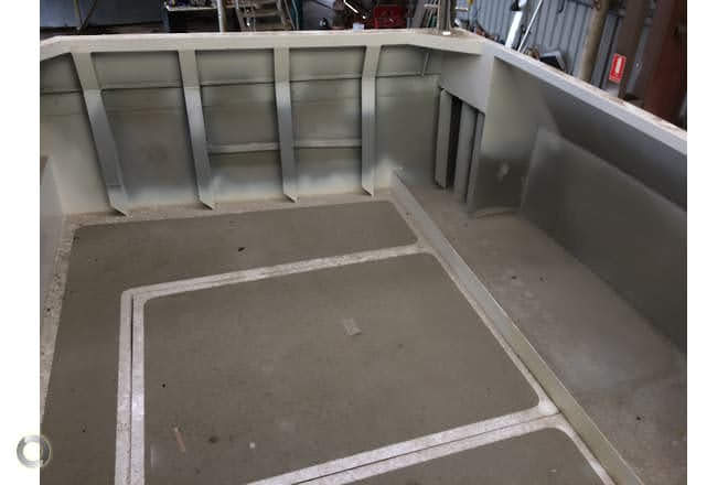 Raw aluminium aft compartment