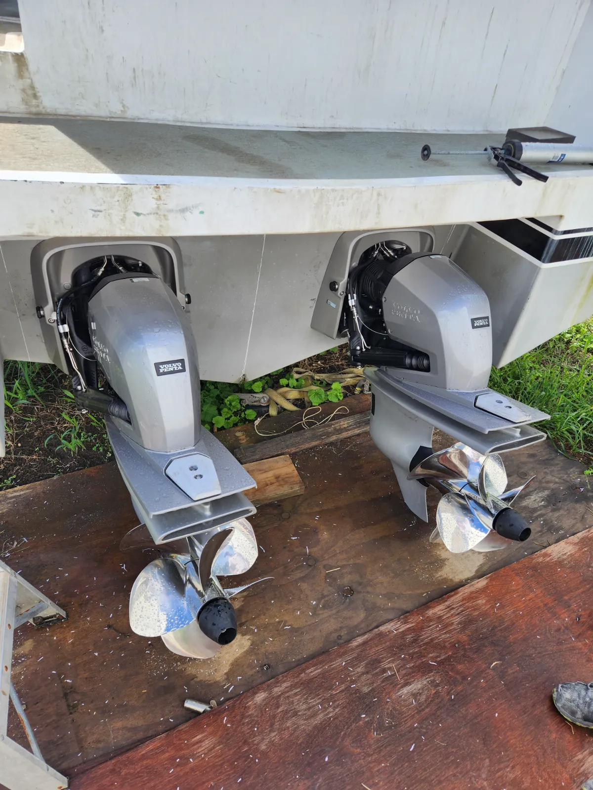 Twin Volvo Penta sterndrives with Duoprops mounted on the hull