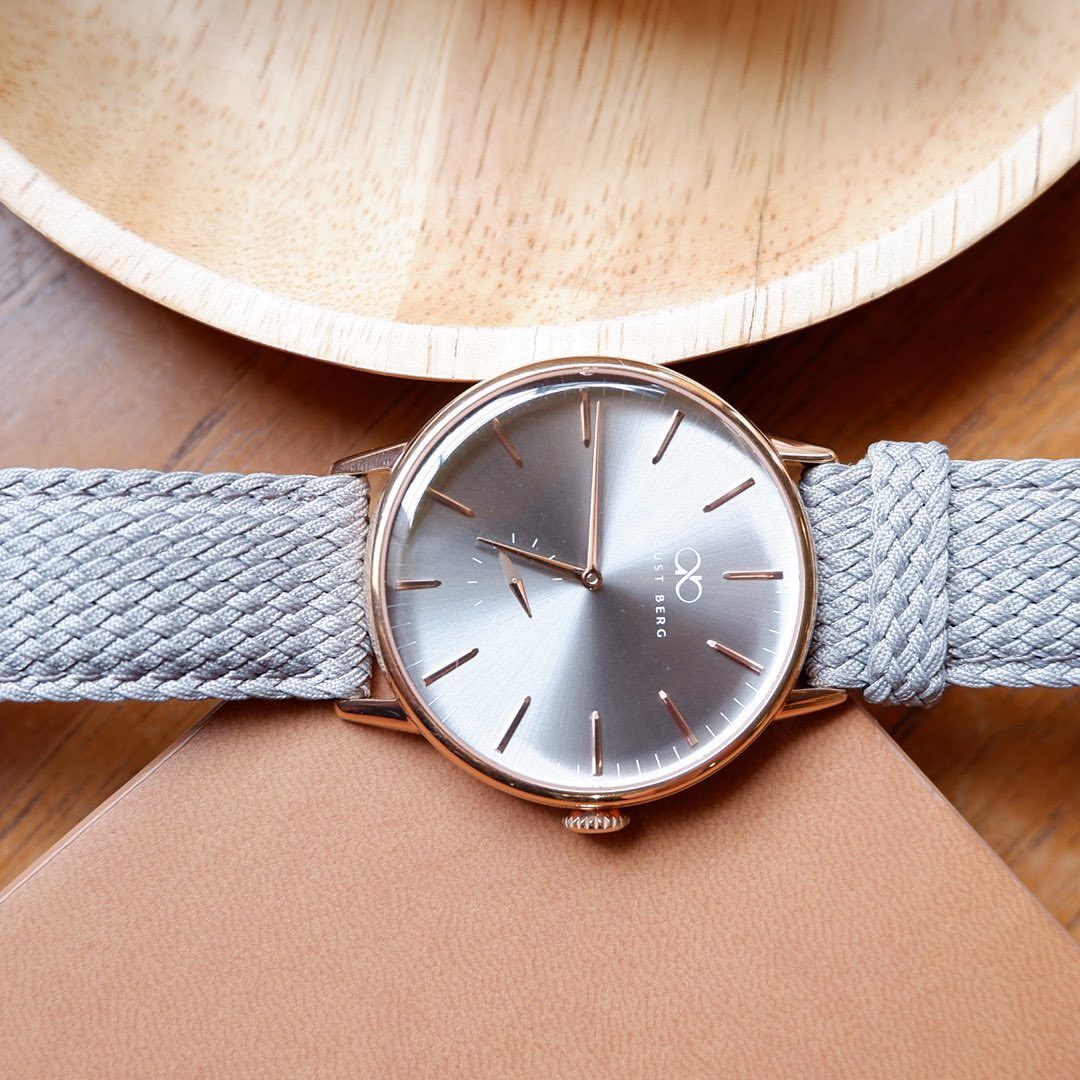 Serenity Nordic Granite | Rose Gold Cool Watch | August Berg