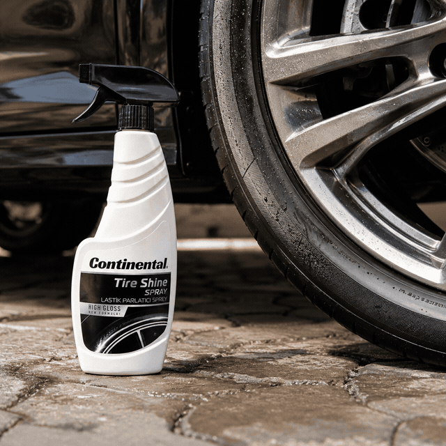 High Gloss Lastik Parlatıcı ve Bakım Spreyi 500 ml kullanım görseli