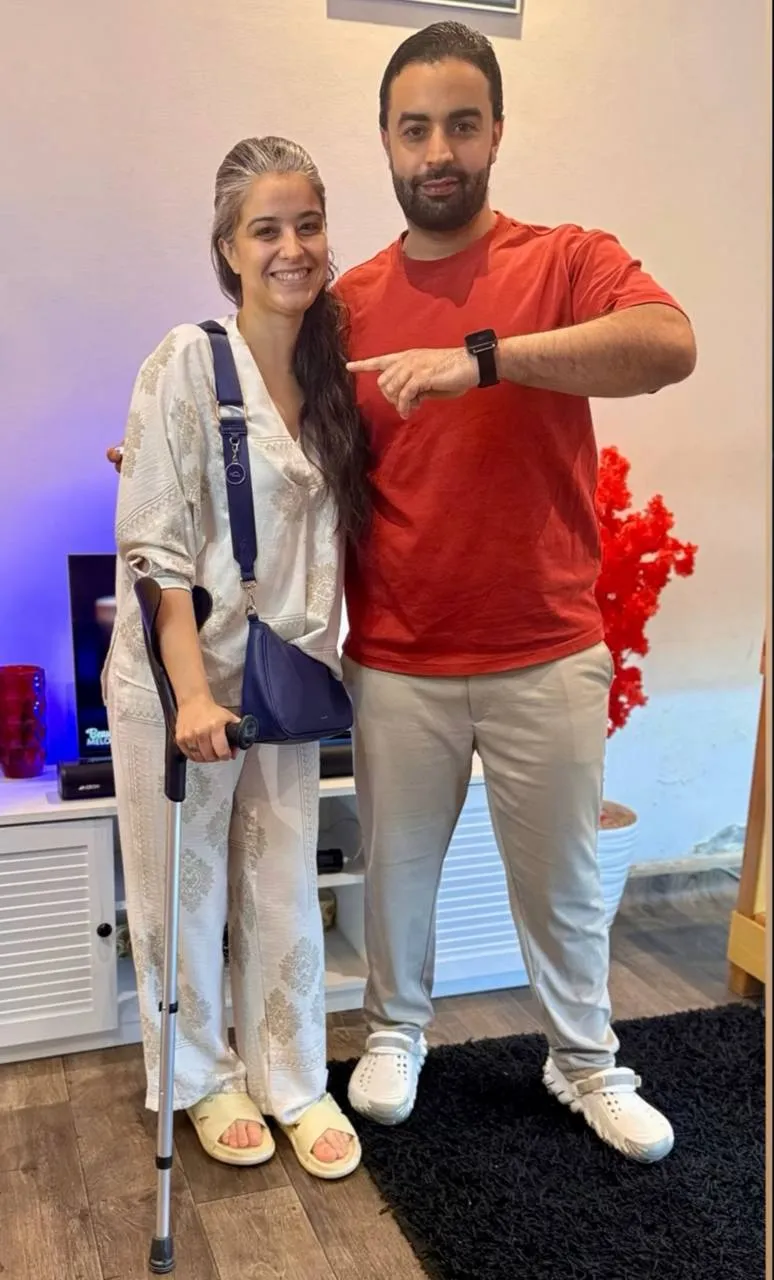 David Taggart with a happy client